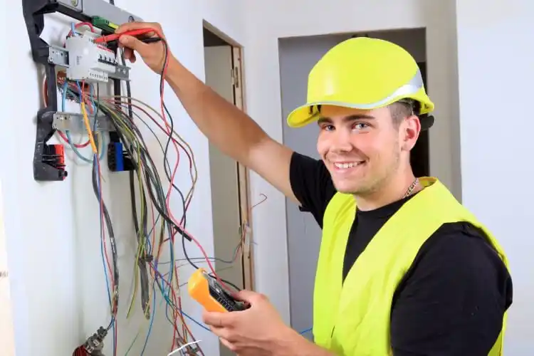 elektricien Uitwellingerga